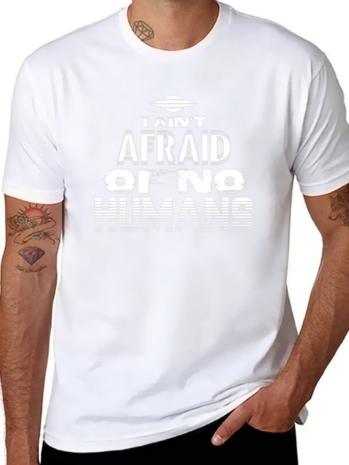 I Aint Afraid Alien Graphic T-Shirt